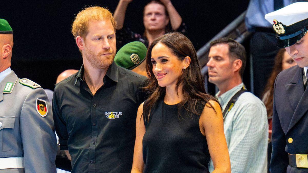 image of prince harry and meghan markle