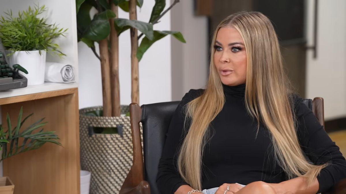 Photo of Dennis Rodman sought to annul his marriage from Carmen Electra after nine days.