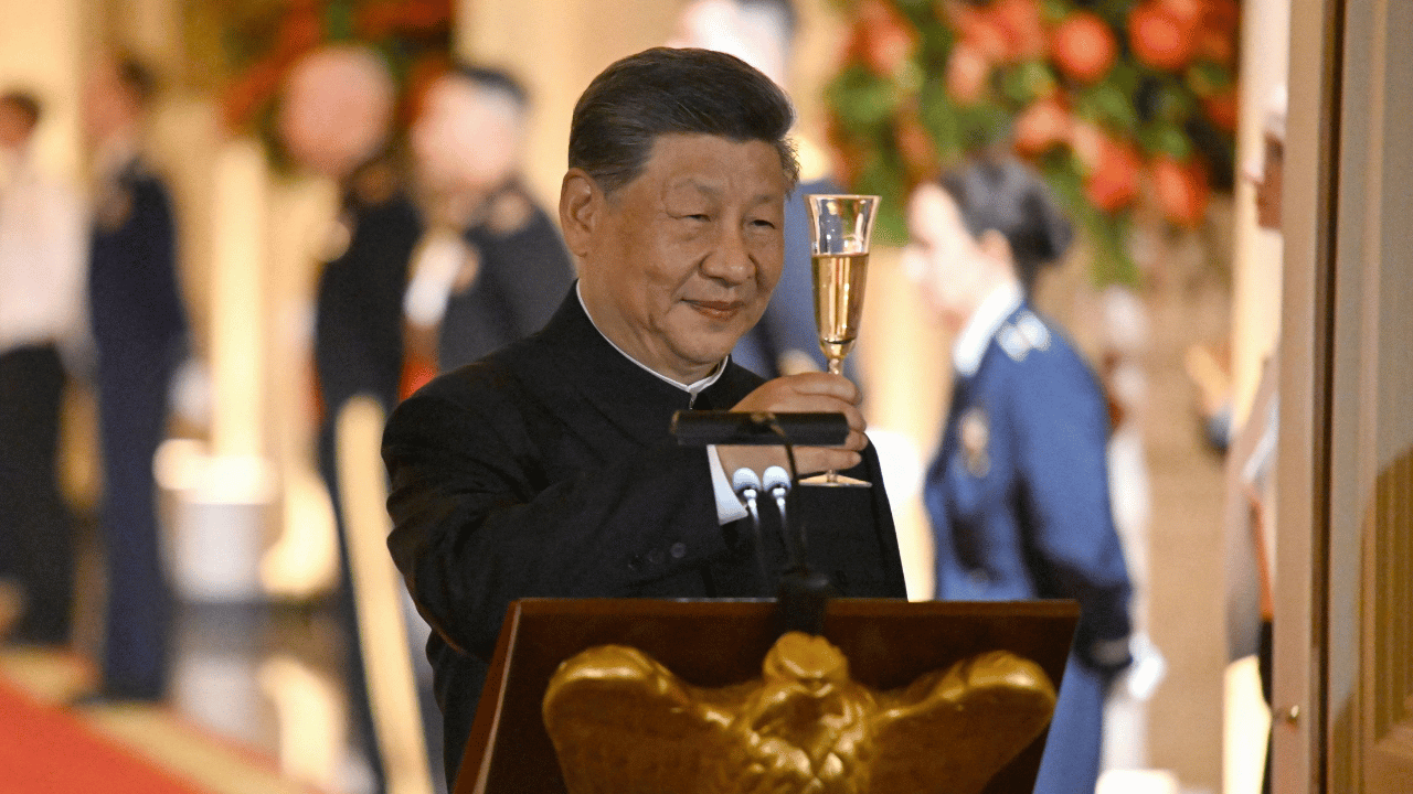 photo of After showing Xi Jinping around, Donald Trump said the former 'loves good granite.'