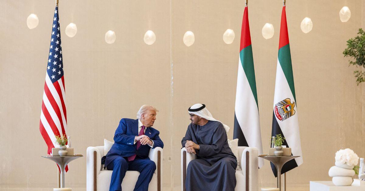 embarrassing donald trump roasted groceries old term uae president