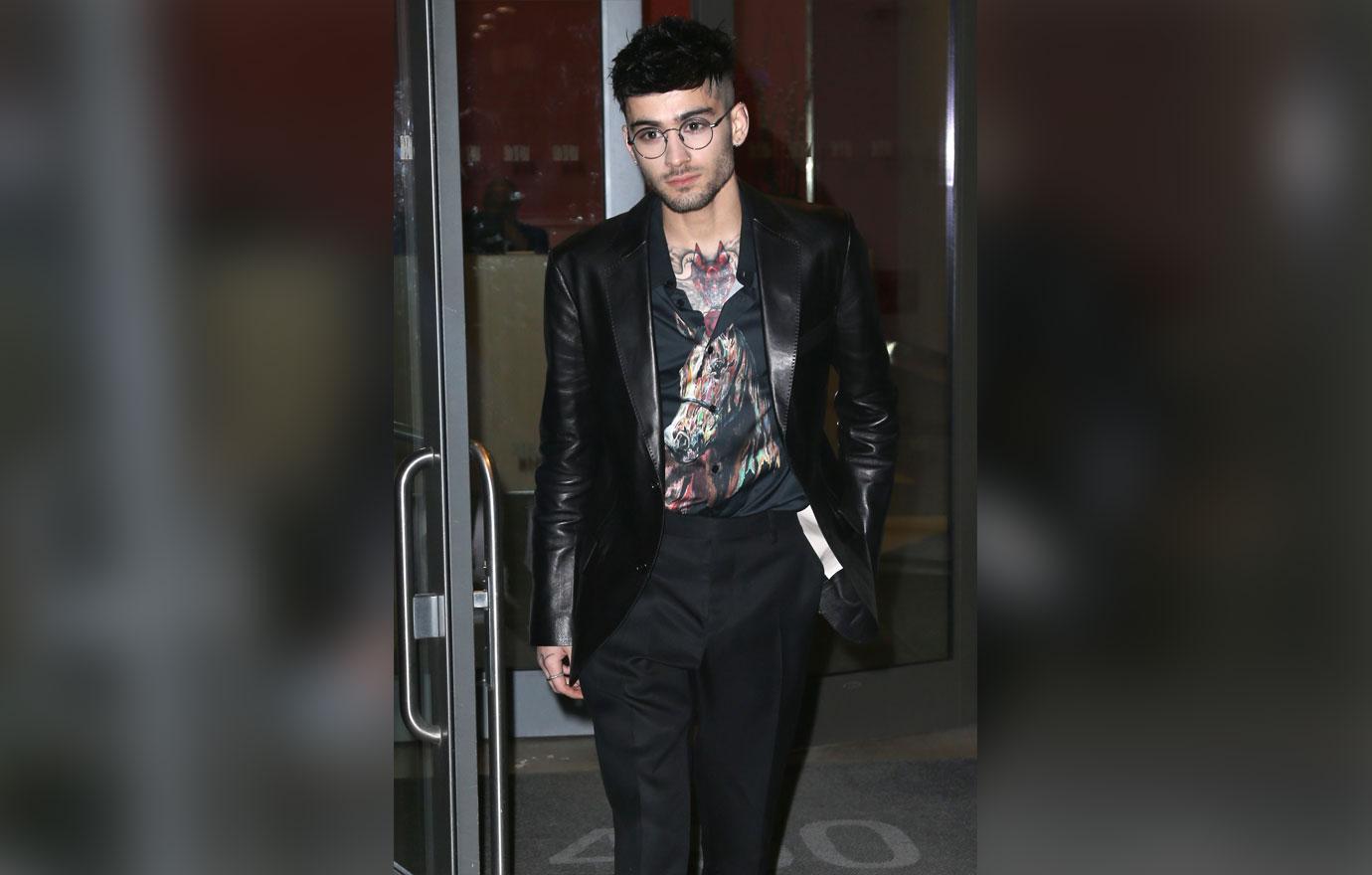 Zayn Malik Debuts Silver Hair While Out And About In New York City 