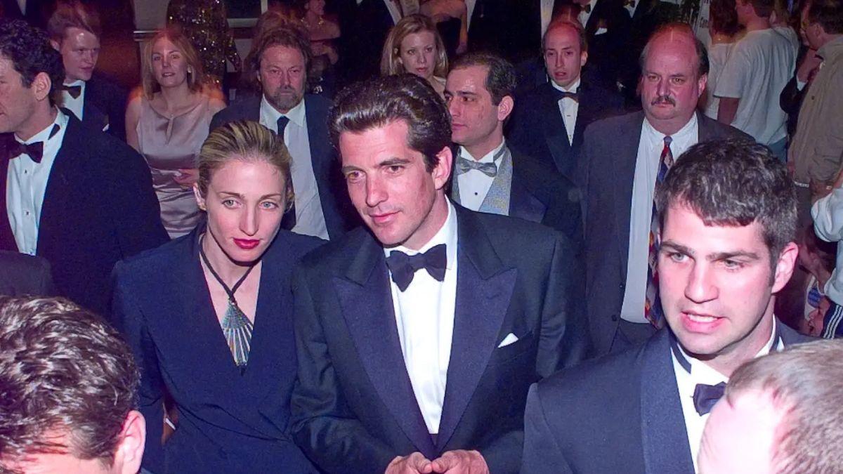 Photo of The author called the claims about Carolyn Bessette 'misogynistic' and 'straight out of the Kennedy male playbook.'