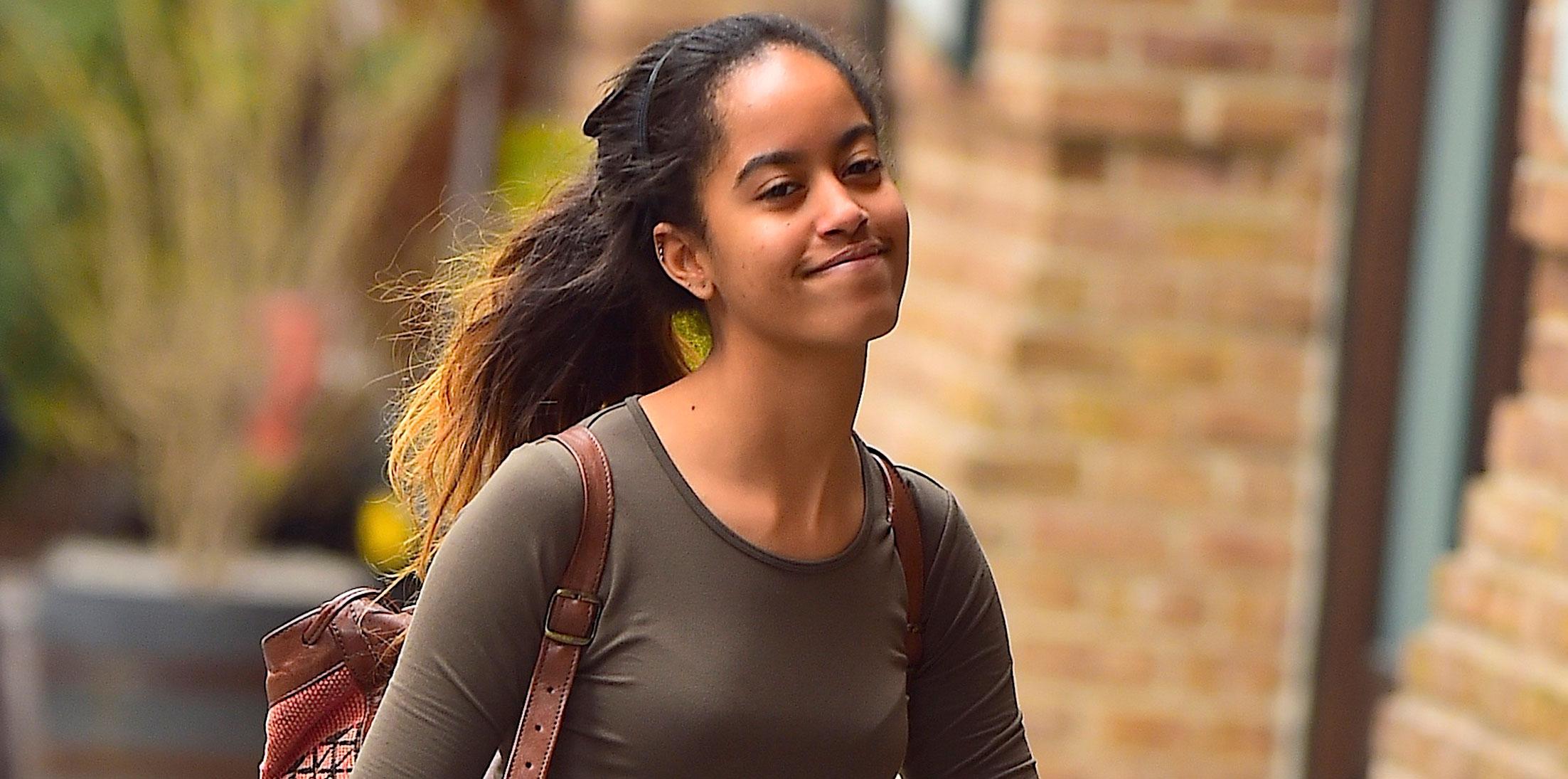 Malia Obama Lollapalooza iPhone Long