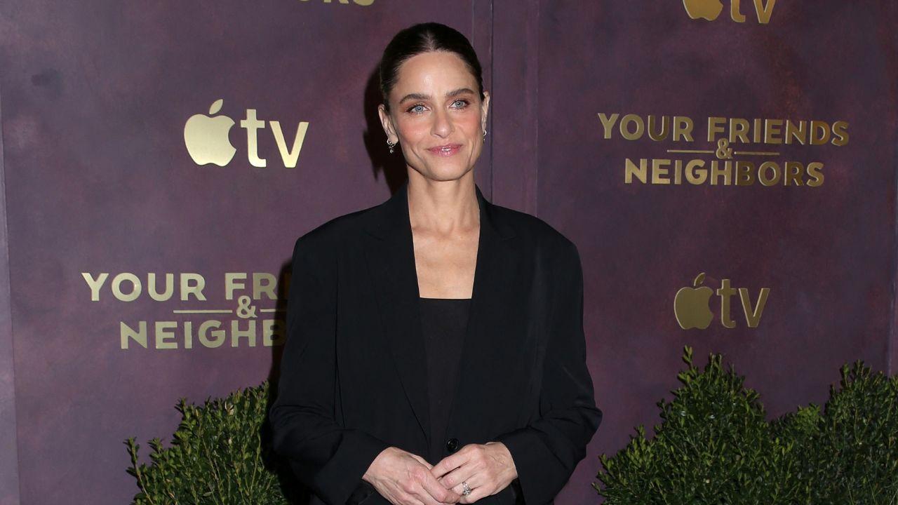 Image of Uta Hagen’s acting class helped Amanda Peet gain confidence and secure an agent.