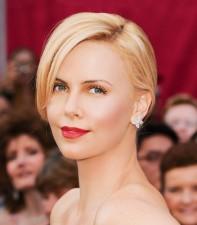 2010__03__okmagazine oscars style charlize theron 197×225.jpg