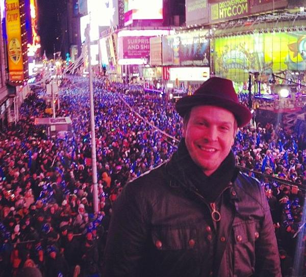 Gavin degraw new years eve