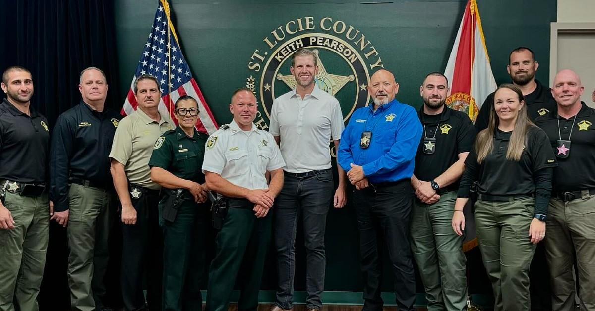 Group photo of Eric Trump and St. Lucie sheriffs department.