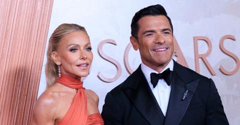 Photo of Kelly Ripa and Mark Consuelos.