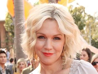 Jennie_garth_april20_2_0.jpg