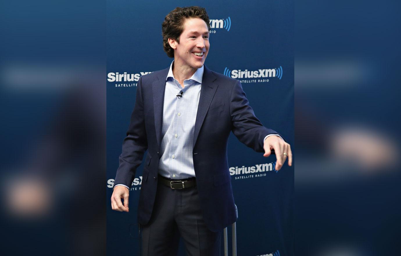 joel osteen blasted twitter hurricane harvey pr nightmare 03