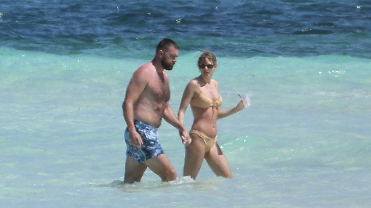 Image of The incident highlighted how fast celebrity gossip spreads.