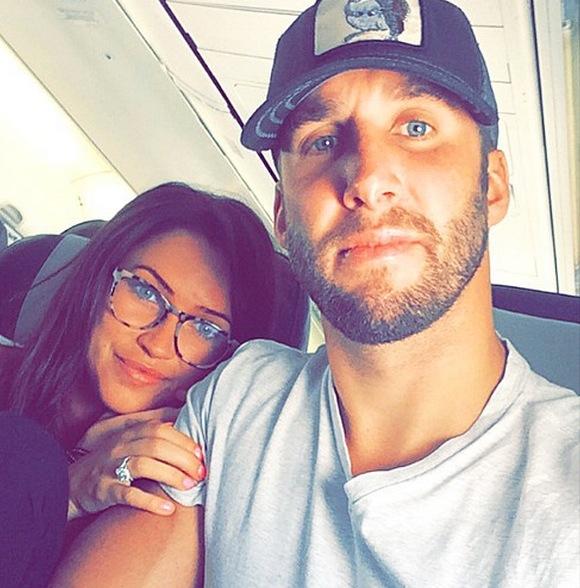 The Bachelorettes Kaitlyn Bristowe And Shawn Booth Pose Possibly Naked On Instagram See The