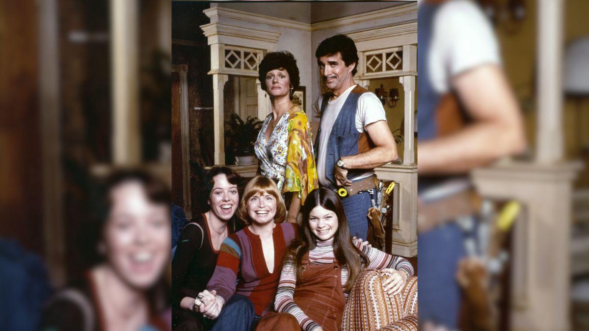 Image of Mackenzie Phillips previously said she and costar Valerie Bertinelli would 'snort cocaine' while filming 'One Day at a Time.'
