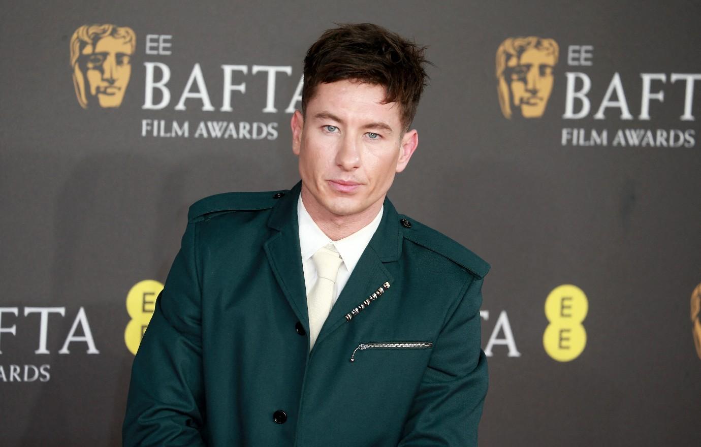 barry keoghan debunks sabrina carpenter split gushes new song bed chem