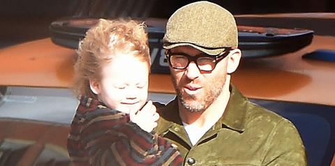 Ryan Reynolds Gives Daughter James A Lift In Windy Manhattan