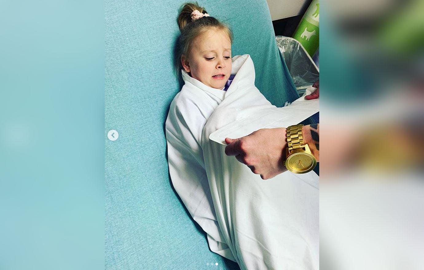 Teen Mom 2 Leah Messer And Jeremy Calverts Daughter Addie Hospitalized