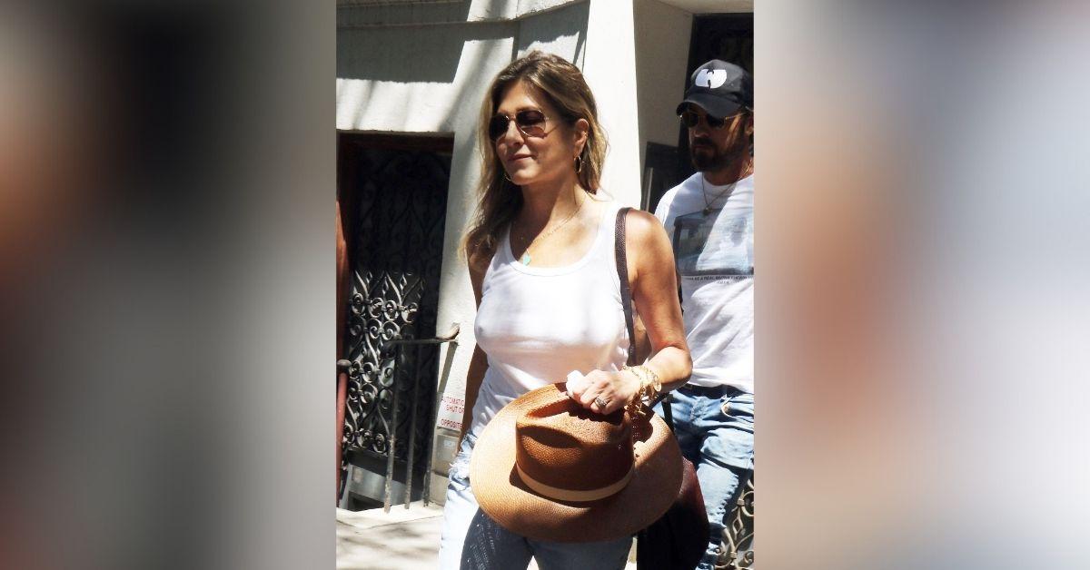 jennifer aniston hottest braless photos