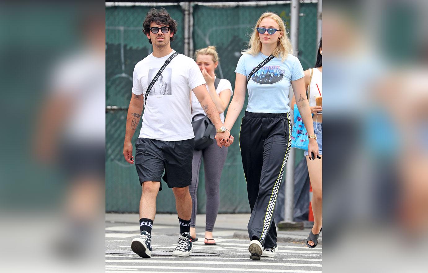 Sophie Turner Joe Jonas Backstreet Boys Shirt Pic 02