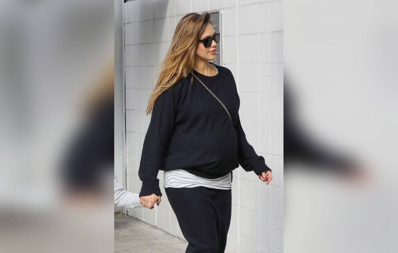 Jessica alba working out 6 weeks post partum 6