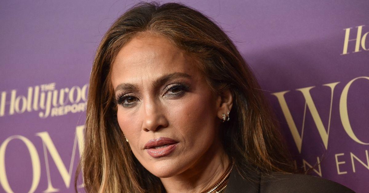 Photo of Jennifer Lopez has yet to react to fans' comments about her Photoshop fail.