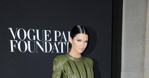 Kendall jenner green balmain dress