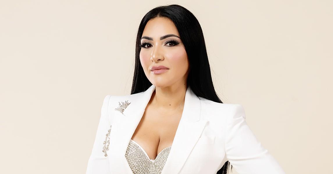 Photo of Dr. Neda Hovaizi. 