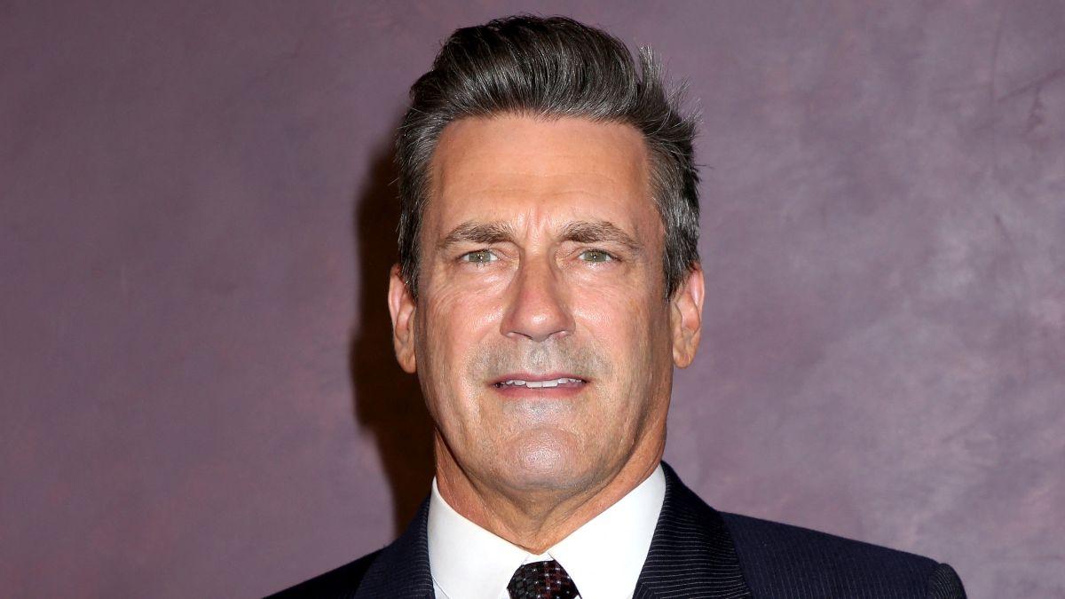 Image of Jon Hamm did not have a 'butt double.'