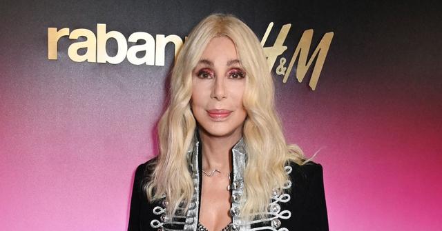 cher will never accept invite inducted rock roll hall of fame snubbed
