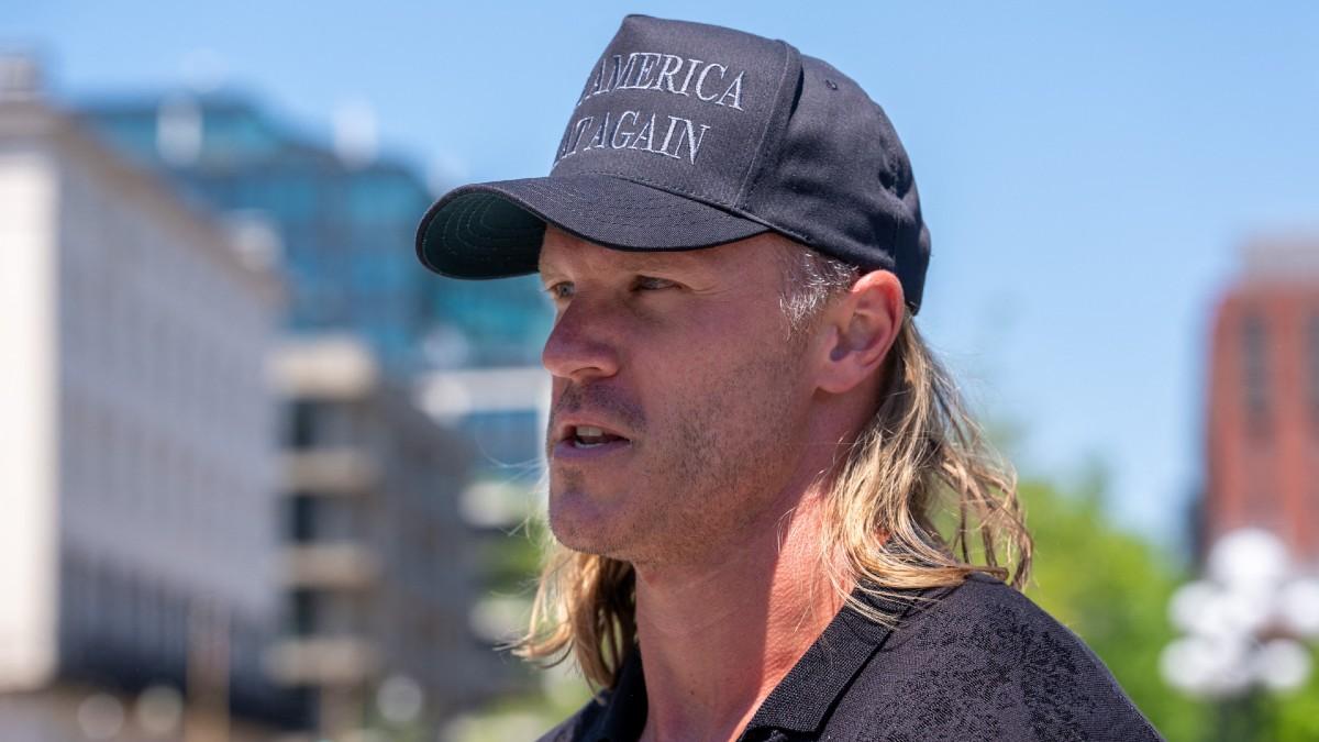 image of Noah Syndergaard gushed over Donald Trump in an interview. 
