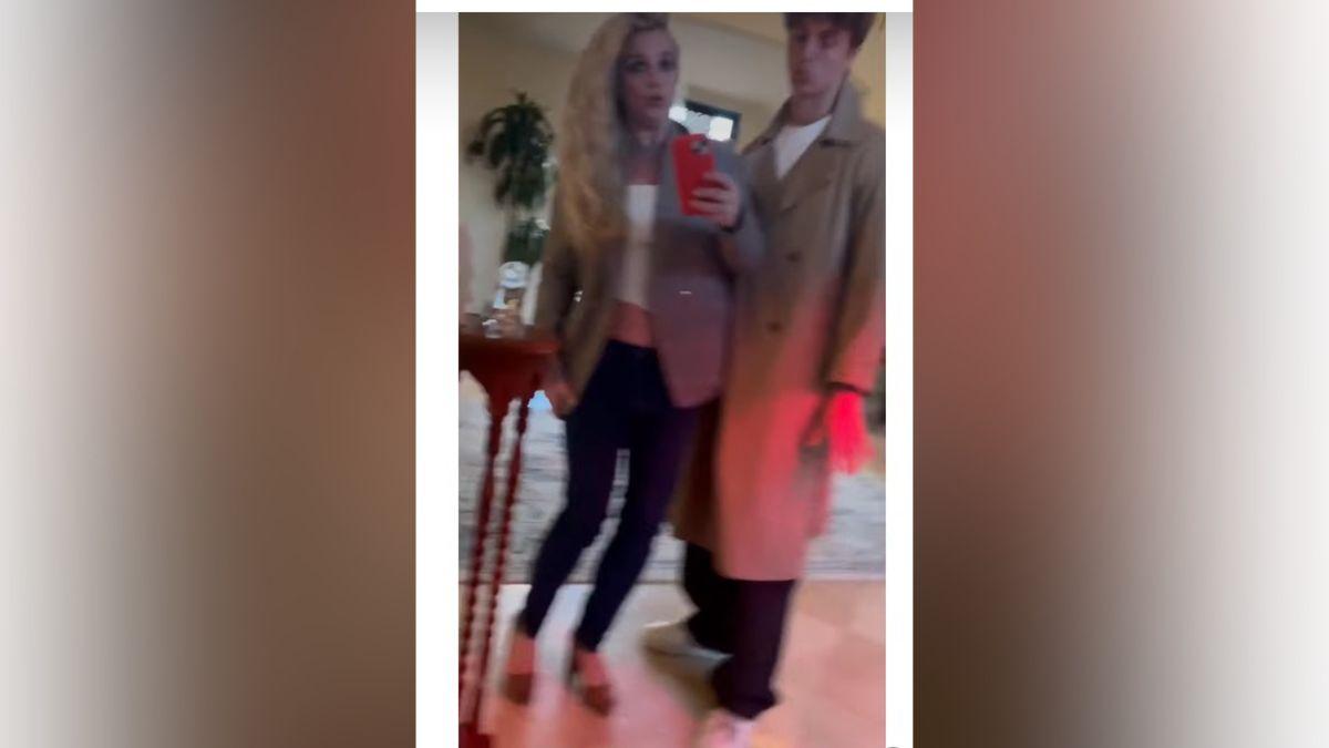 Image of Britney Spears' manager called her behavior 'inexcusable.'