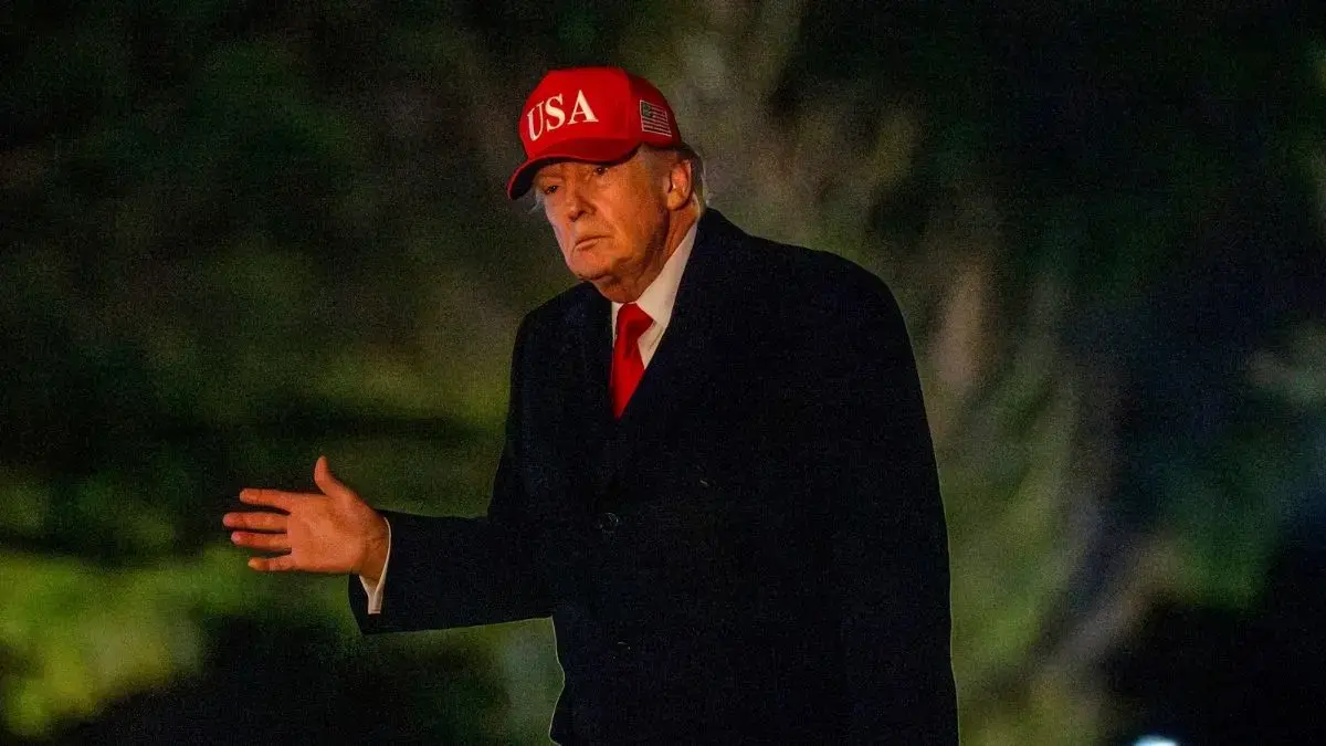 image of Bill Pulte reportedly showed the image to the president. 