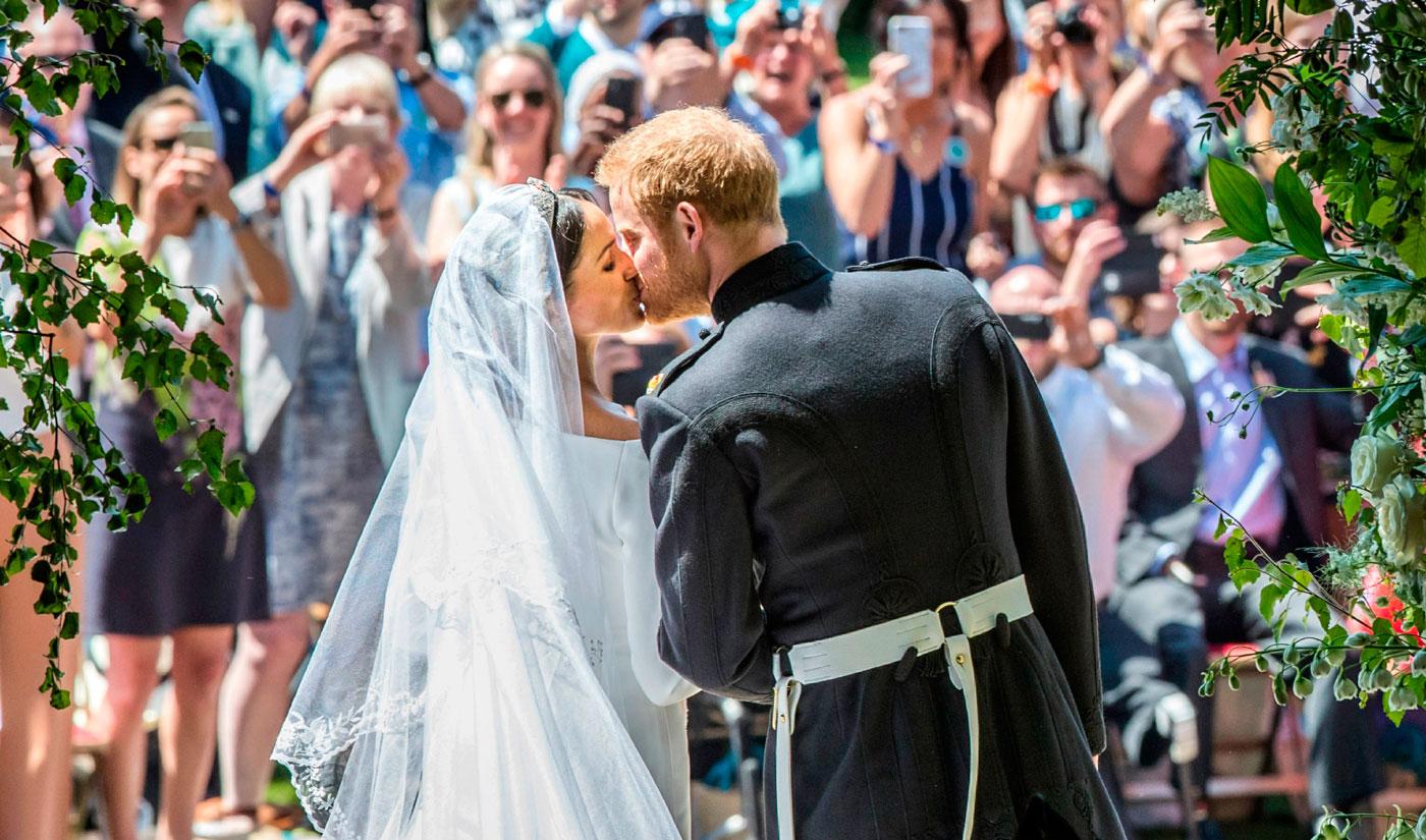 Meghan Markle Prince Harry Wedding Portraits Pics 03