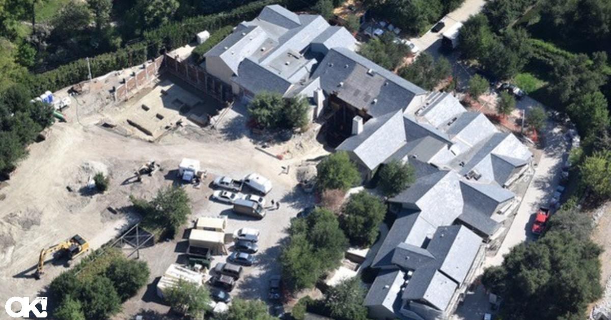 Image of Kim Kardashian is getting rid of Kanye West's basketball court.