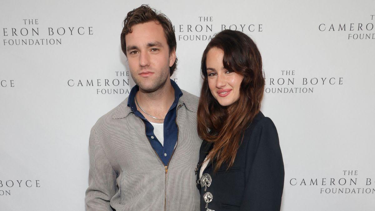 tell me lies grace van patten and jackson white romance relationship timeline