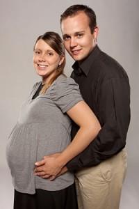 2010__11__Josh_Anna_Duggar_Nov11newsnea 200&#215;300.jpg