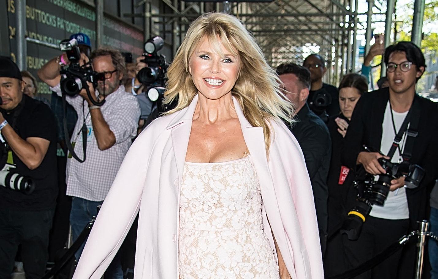 christie brinkley steamy swimsuit snaps