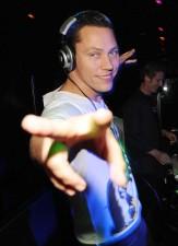 2009__10__91613403dt001_dj_tiesto_thr 163&#215;225.jpg