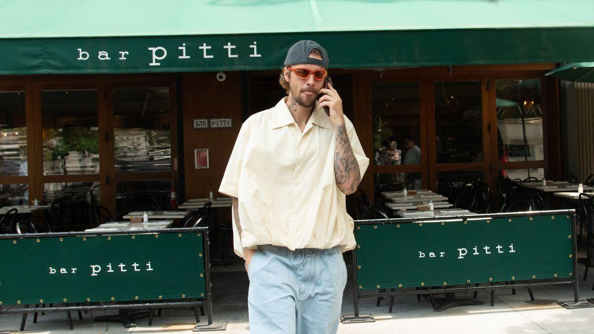 Image of Others questioned the effort behind the unconventional set.