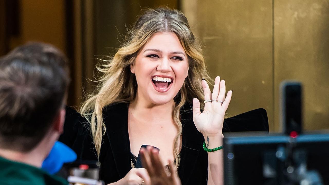 Photo of The item that Kelly Clarkson was interested in not 'for sale' according to the business.