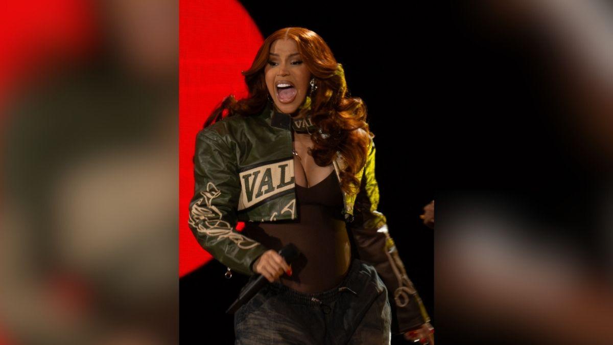 image of 'They ain't taking my fans, b----,' the rapper told the audience. 