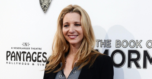 lisa-kudrow-friends-reunion-unsure-of-ellen-host