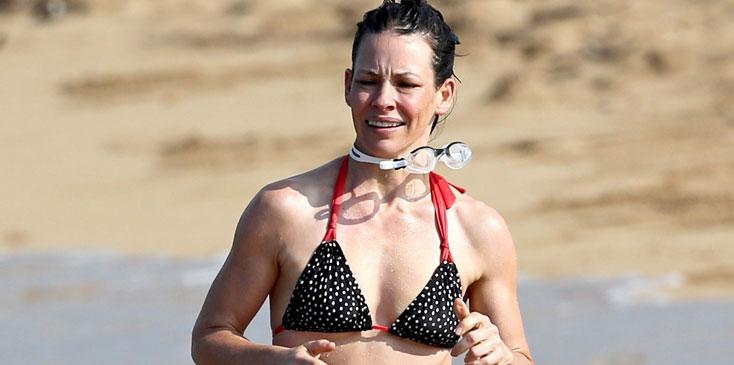 Evangeline lily bikini photos beach workout 09