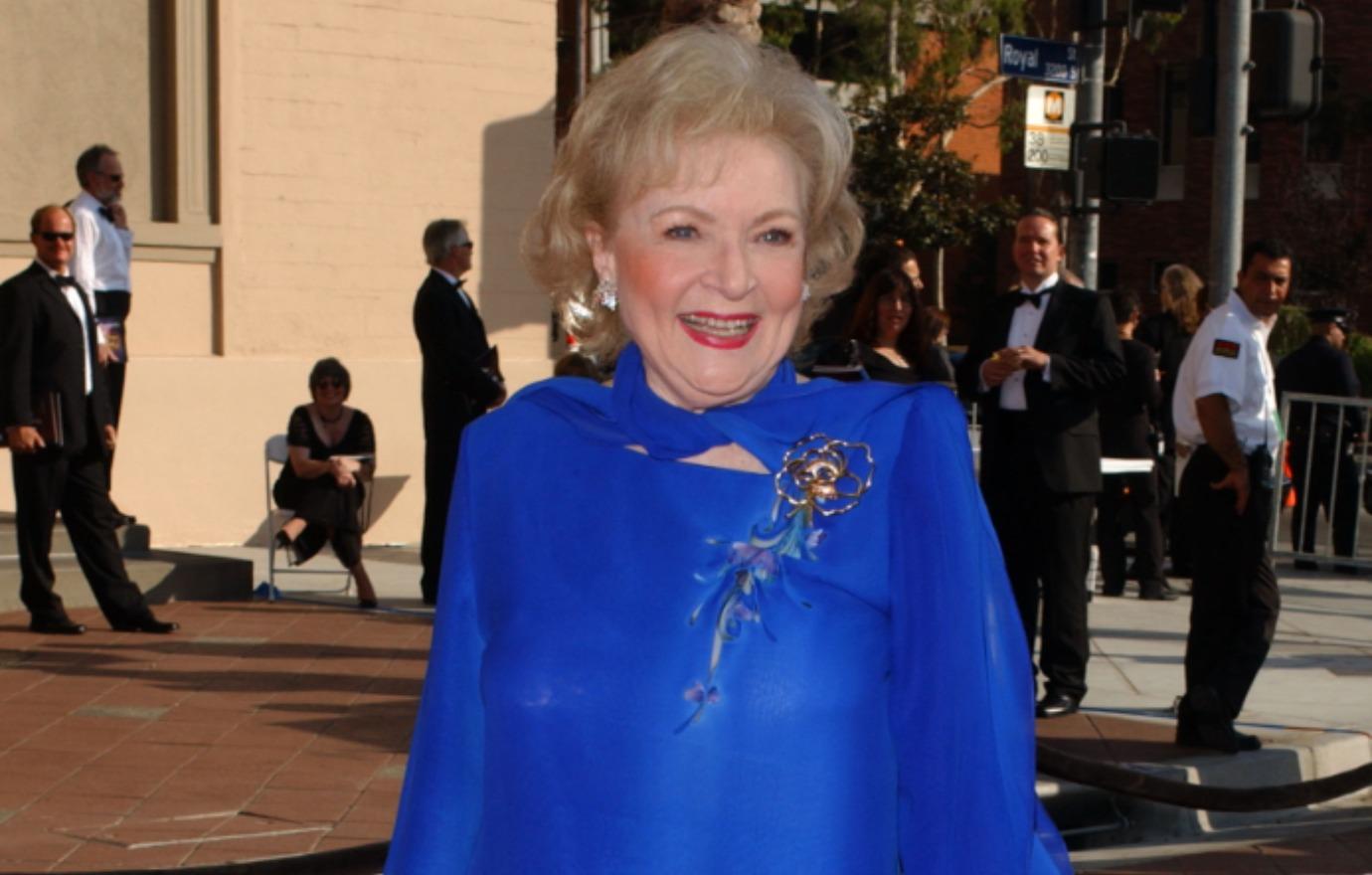 betty white funeral arrangements private