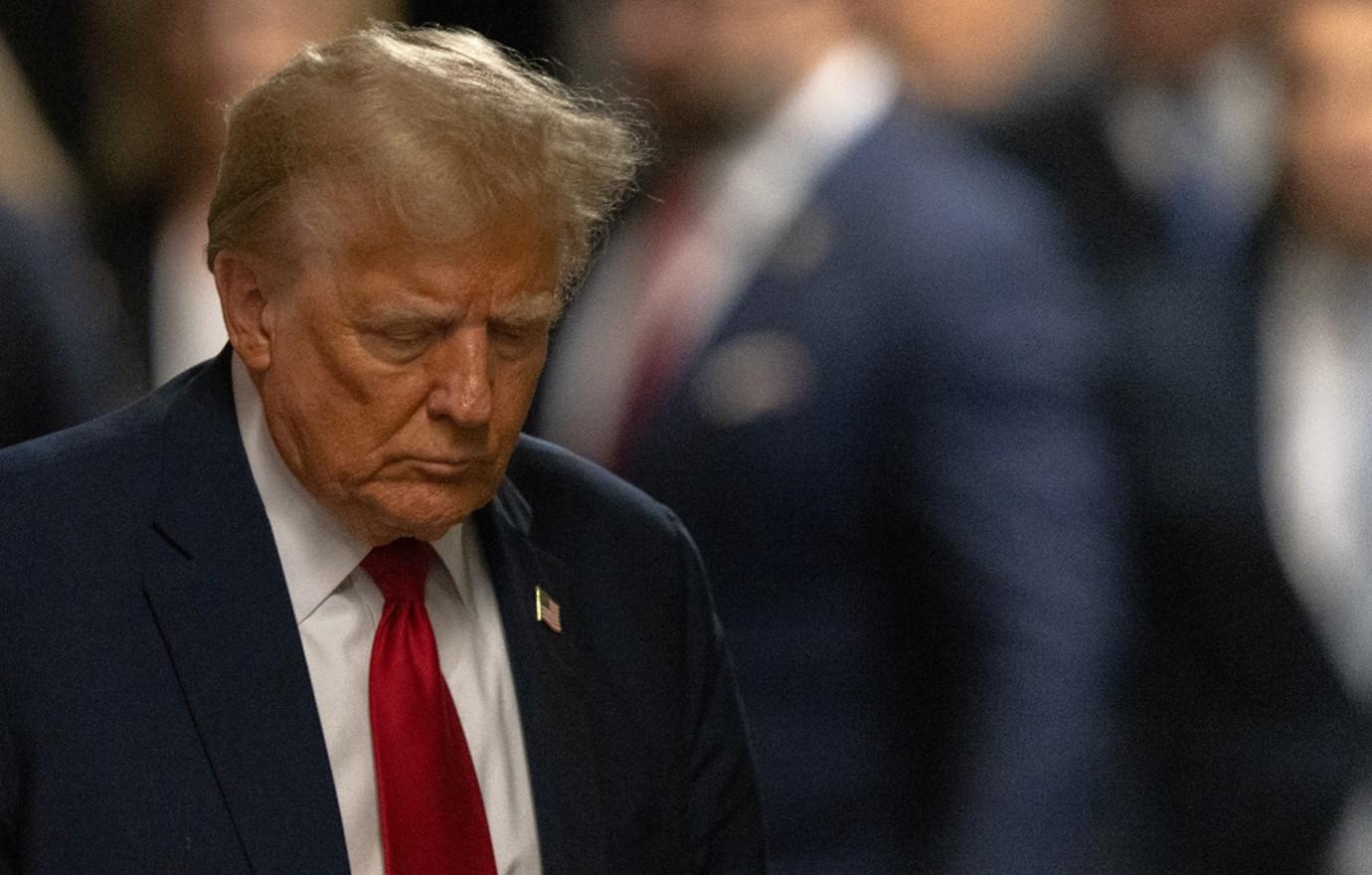 donald trump hair unravels outside nyc court