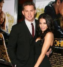 2010__02__dear_john_premiere_44_Feb2 211×225.jpg