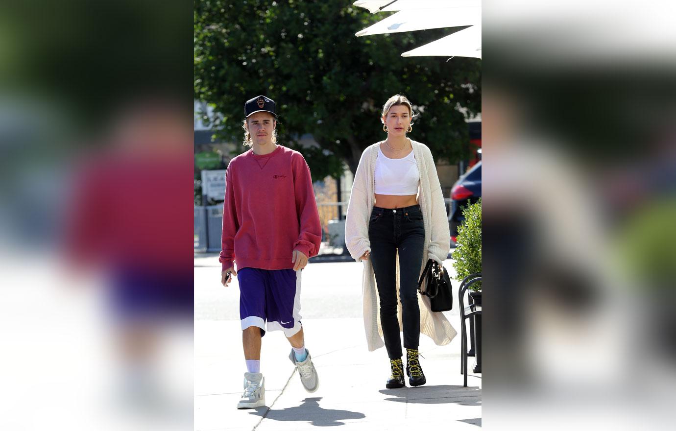 Justin Bieber and Hailey head for Breakfast