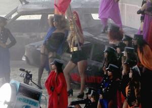 2011__04__Beyonce_April19newsnea 300×214.jpg