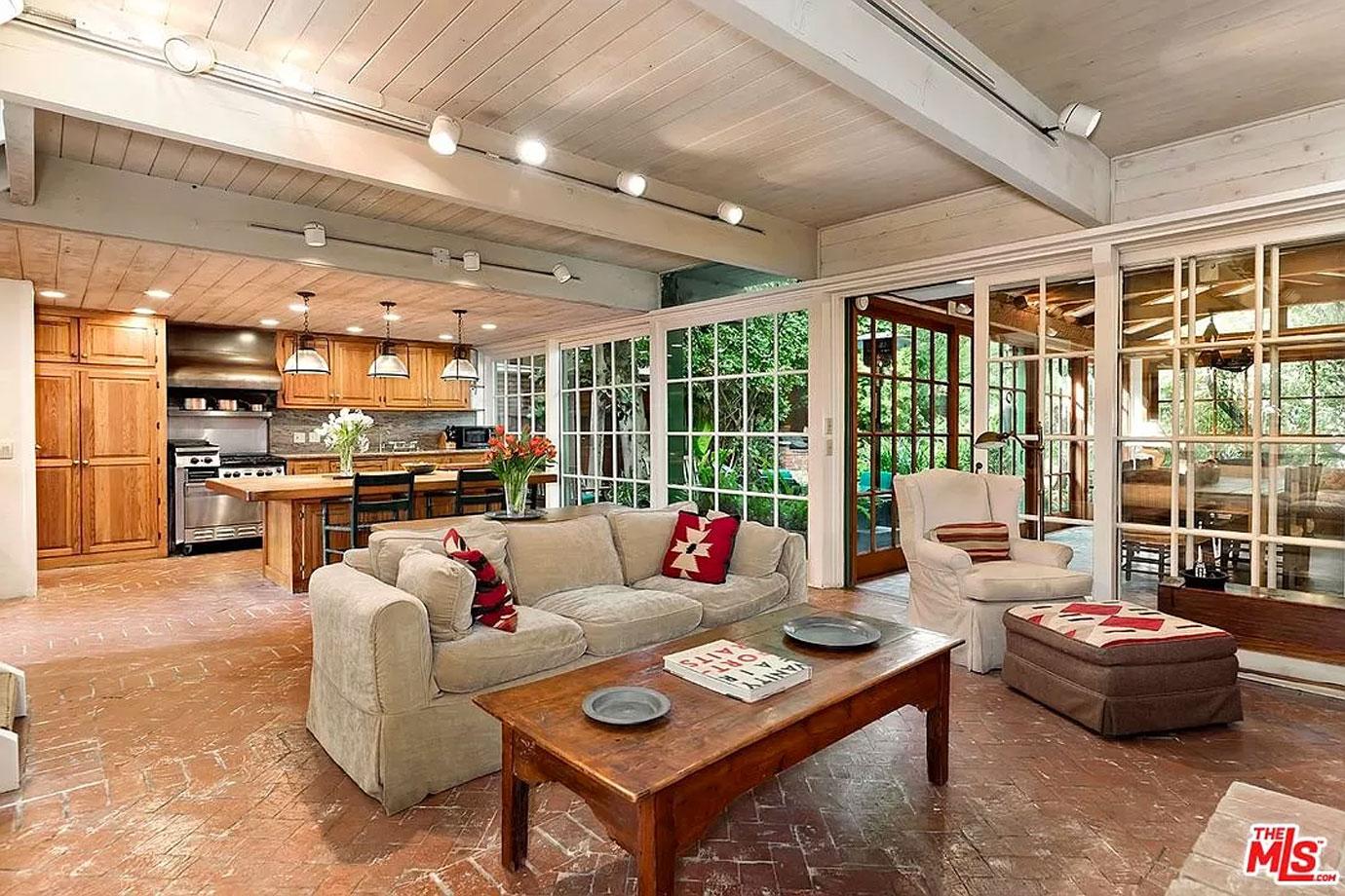 Red Hot Chili Peppers' Flea Buys in Malibu Colony