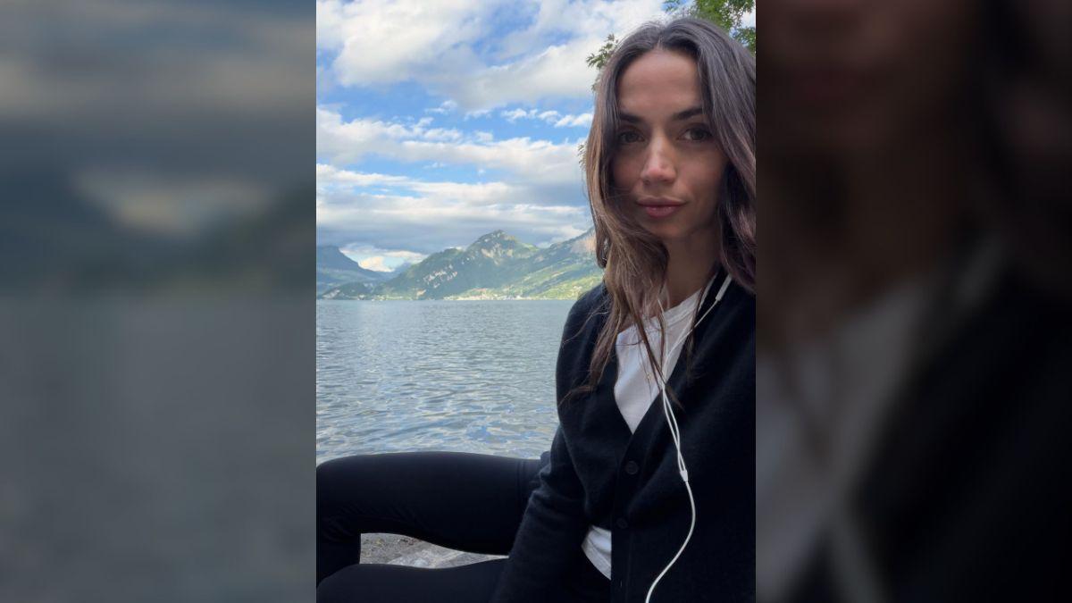 Photo of Ana de Armas let her natural beauty shine and rocked a fresh face.