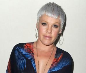 2011__04__pink_lincoln_april18 298×300.jpg